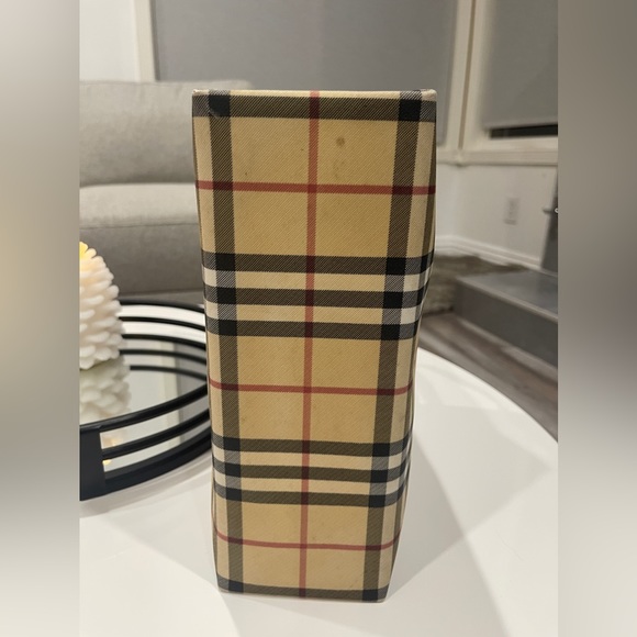 Burberry Tote - Picture 10 of 14